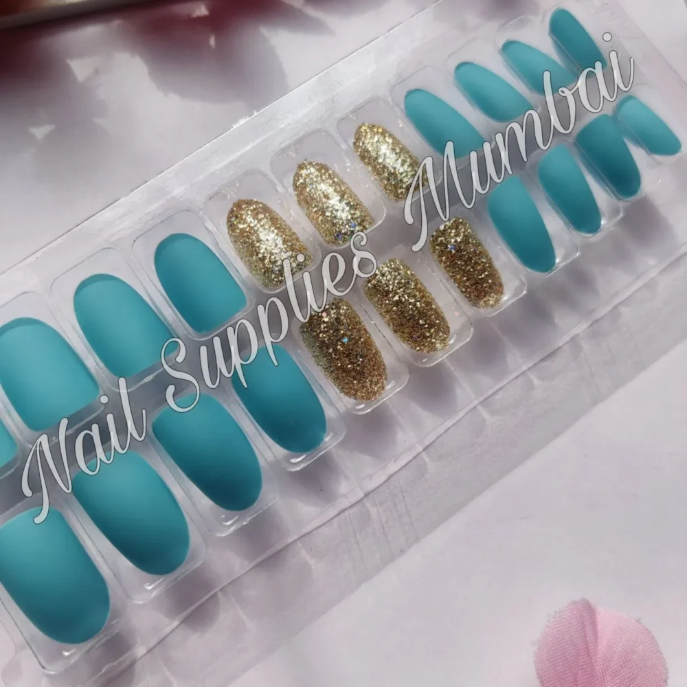 Turquoise Blue Matte & Glitter Finish Oval Press On Nails (set Of 24 Nails)
