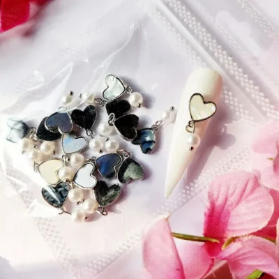 Valentines Special Shell Heart Charms (pack Of 16 Pcs)