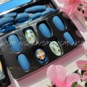 Royal Blue Press On Nails With Shell Nail Art And Charms (set Of 26 Pcs)