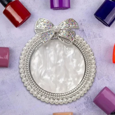Pearl Studded Bow Nail Art Mixing Palette