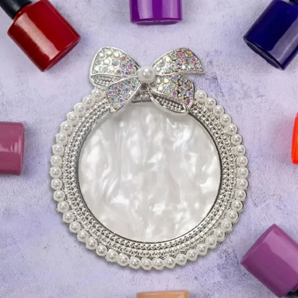 Pearl Studded Bow Nail Art Mixing Palette